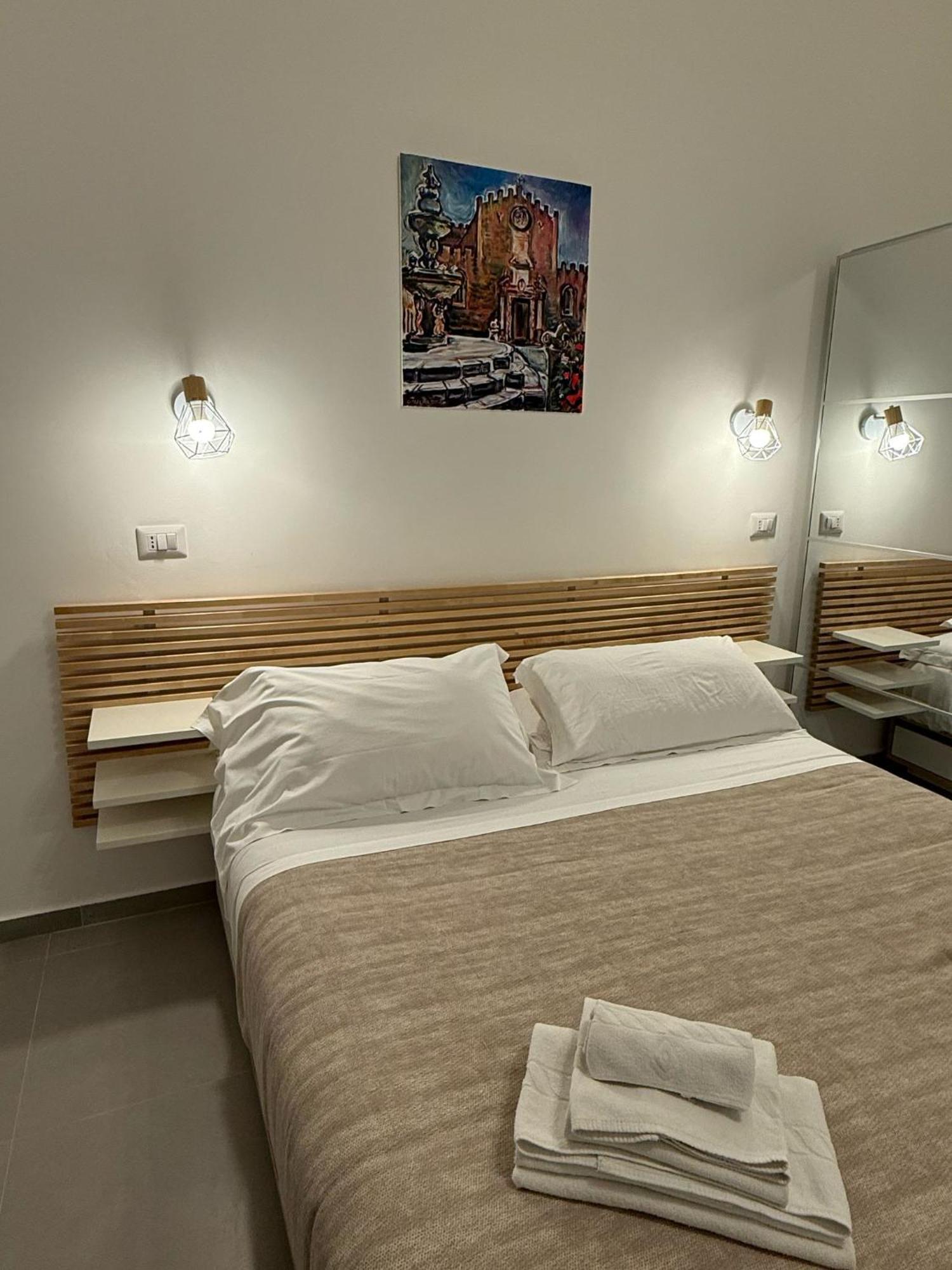 Lighthouse Apartment Таормина Экстерьер фото