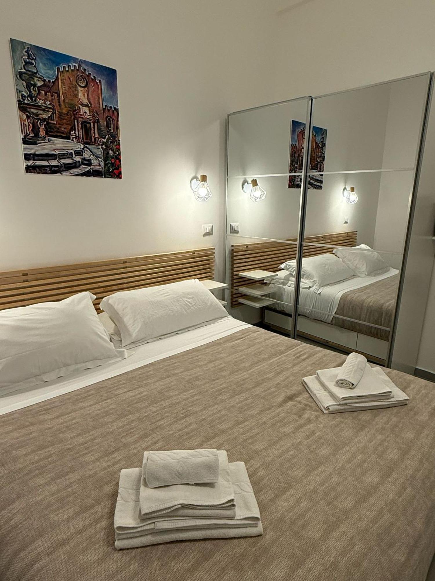 Lighthouse Apartment Таормина Экстерьер фото